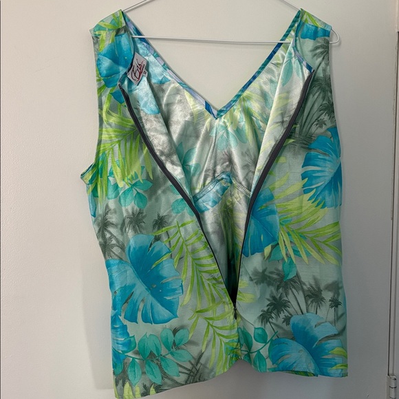 Eris Apparel Size 12, tropical Sleeveless Top - Blue and Green - Picture 4 of 4